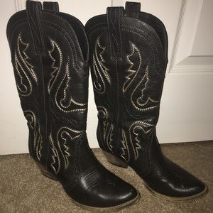 Very Volatile Cowgirl Boots